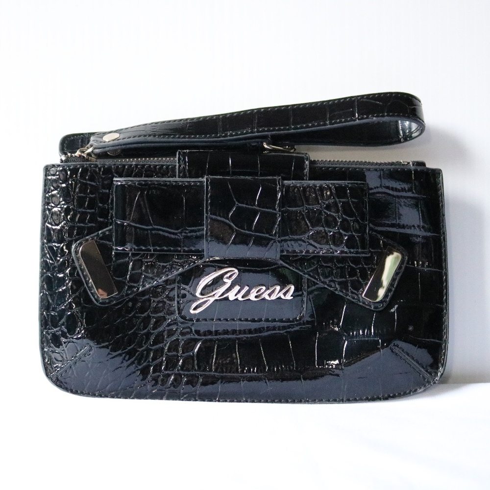 GUESS Black Faux Patent Leather Croc/Alligator Wristlet Clutch Purse Bag Bow